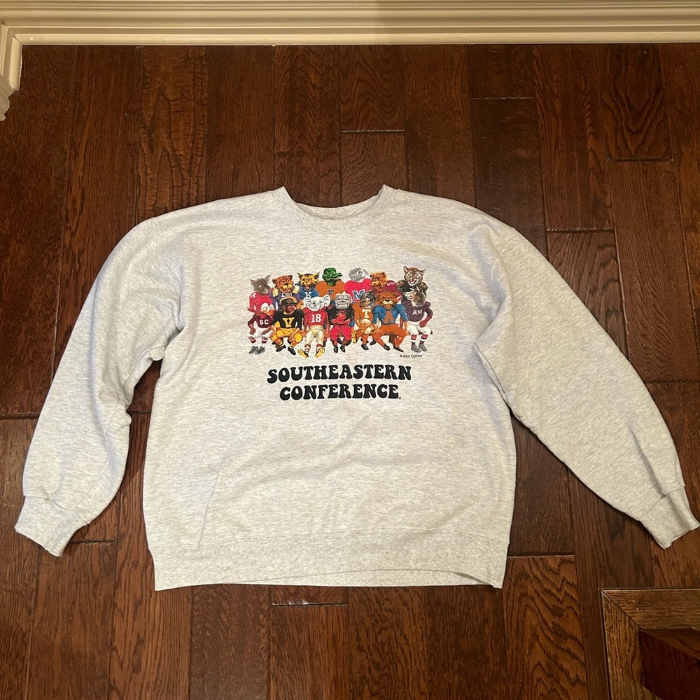 Trendy and very soft SEC crewneck!